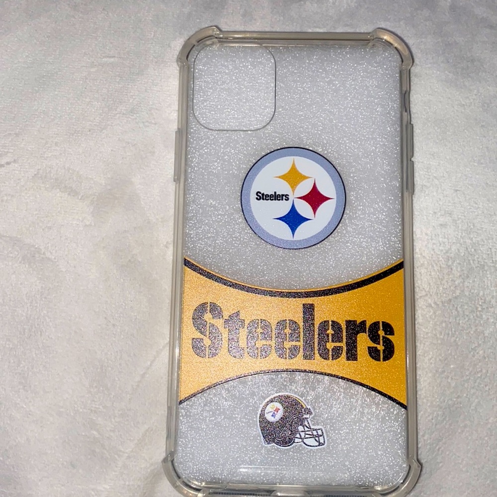 IᑭᕼOᑎE 11 Phone Case